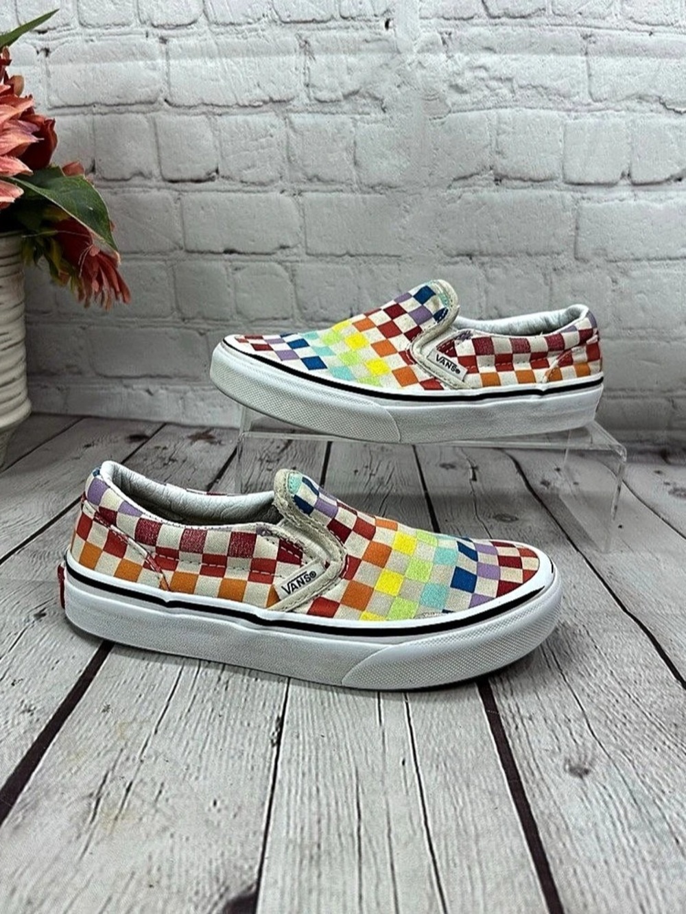 Vans Classic Slip-On Retro Rainbow Checkerboard Sneakers Girls US 1.0